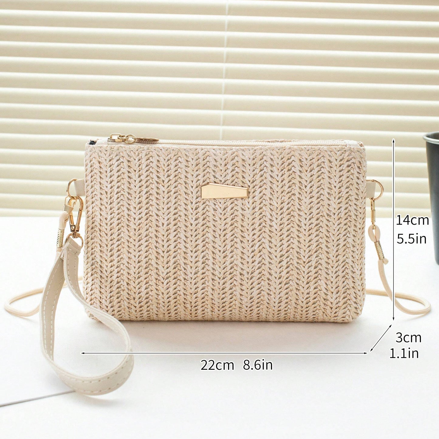 Stylish Woven Shoulder & Crossbody Bag. Perfect for Summer and Beach Vacations