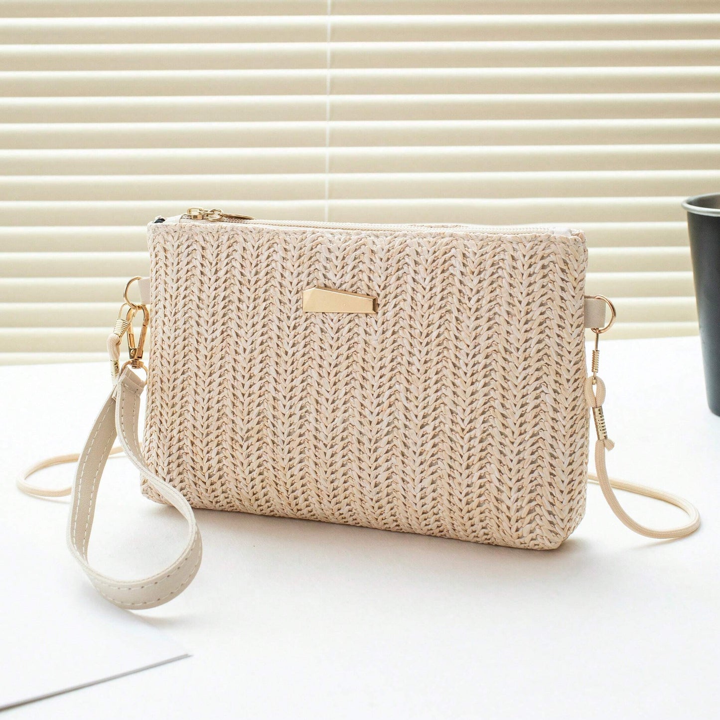 Stylish Woven Shoulder & Crossbody Bag. Perfect for Summer and Beach Vacations
