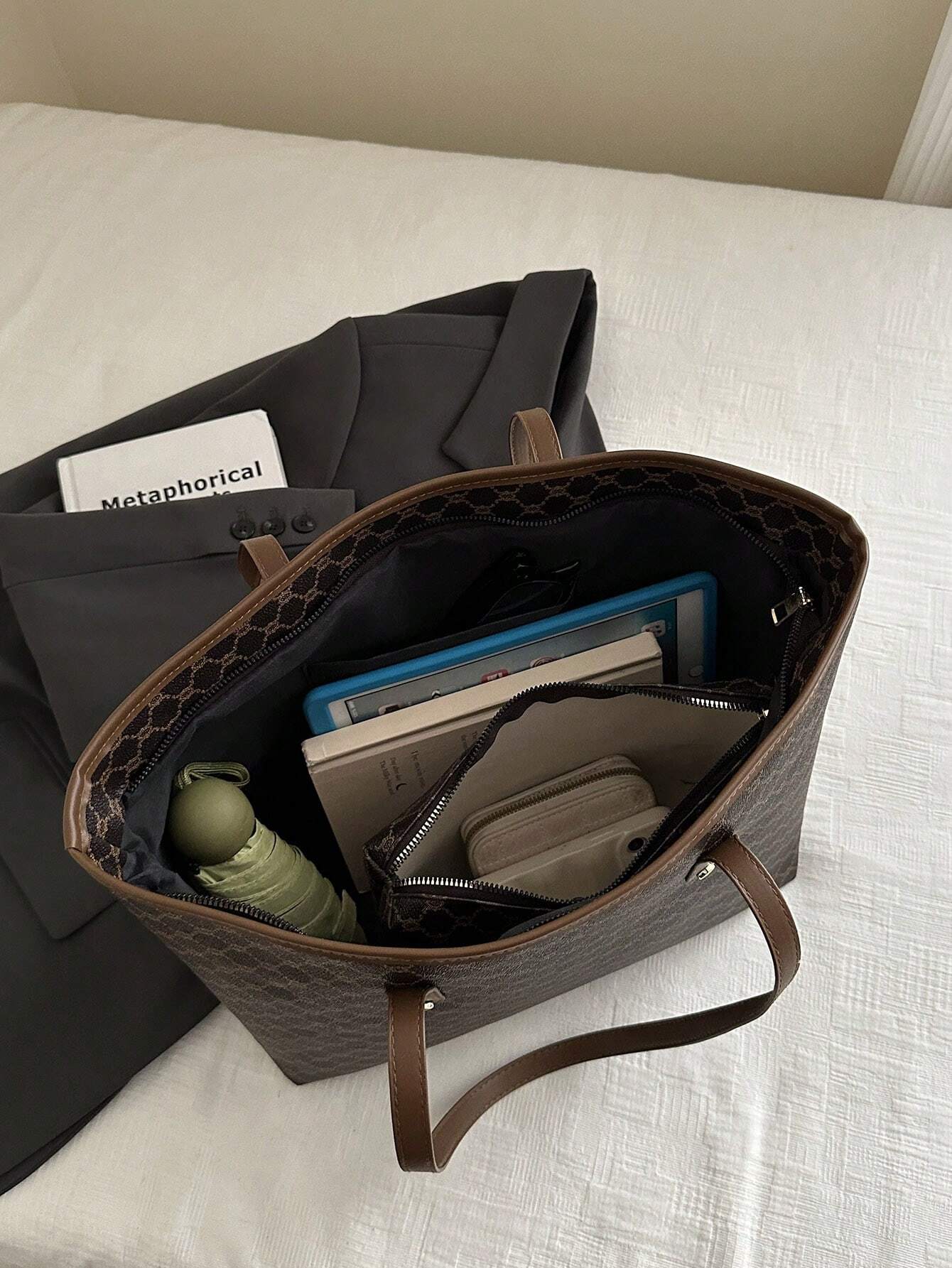 2-Piece Vintage Letter Print Crossbody & Shoulder Bag Set for Women